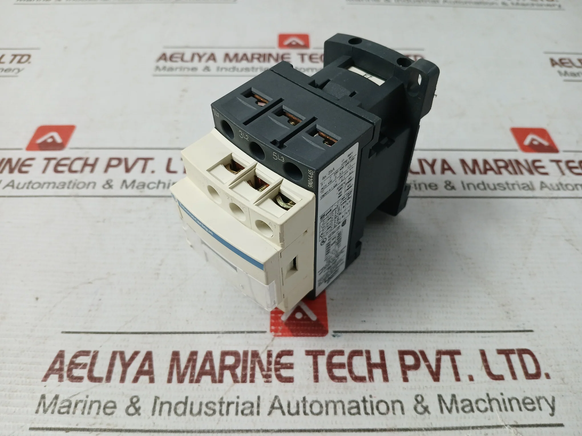 Telemecanique/square D/schneider Electric Lc1d12f7 Contactor - Image 4
