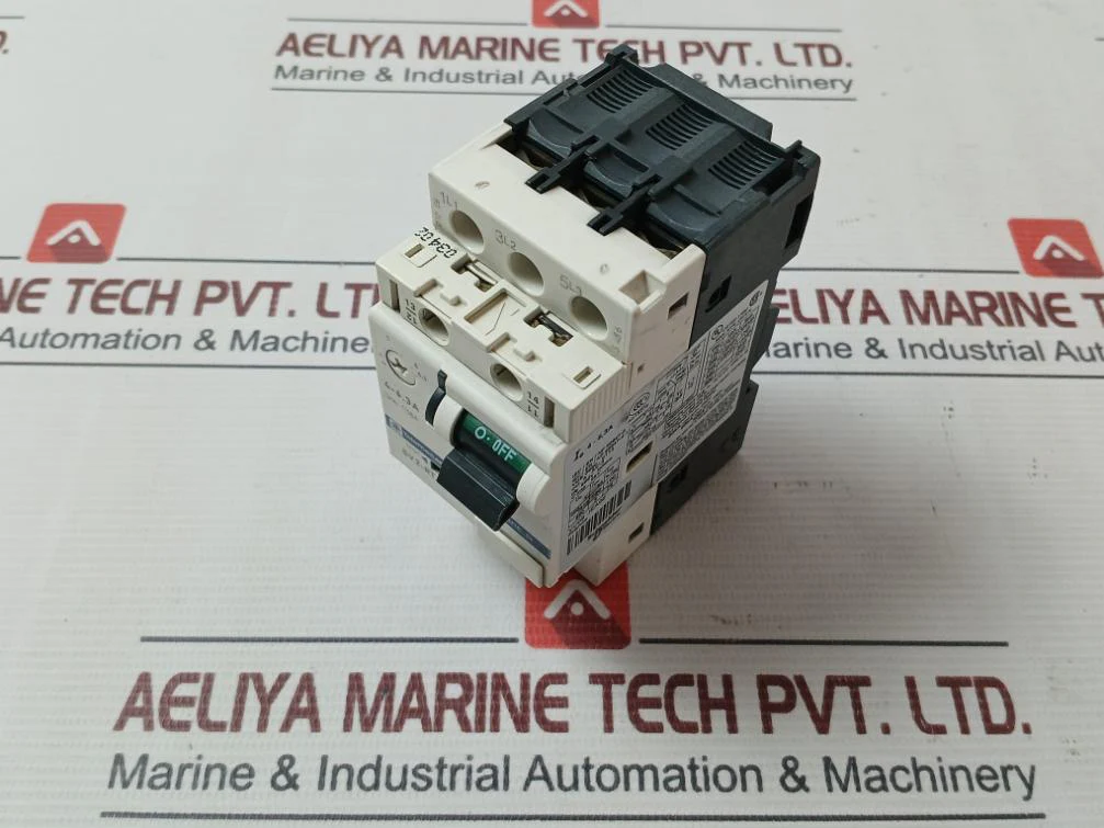 Telemecanique/Schneider Electric Gv2-rt10 Motor Circuit Breaker 690V 50/60Hz - Image 2