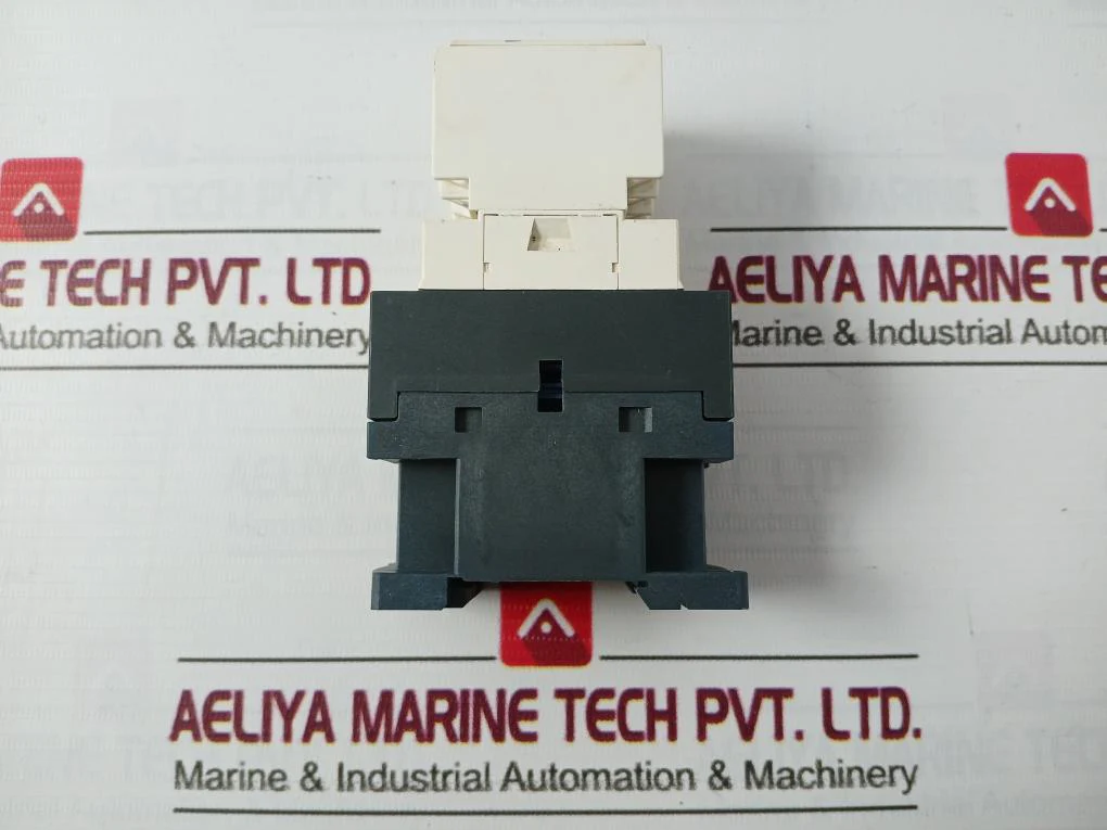 Telemecanique/Schneider Electric La1 Dn40 Auxiliary Contact Block 50A A013256 - Image 8
