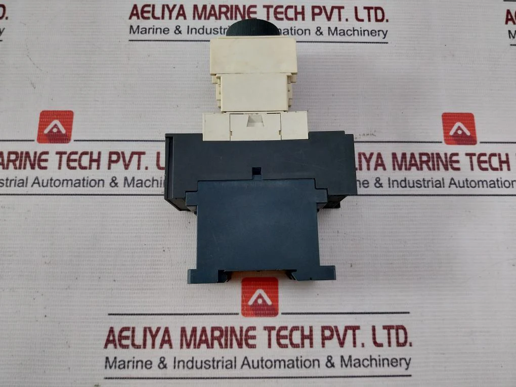 Telemecanique/Schneider Electric Ladr0 Time Delay Auxiliary Contact Block 24Vdc - Image 6