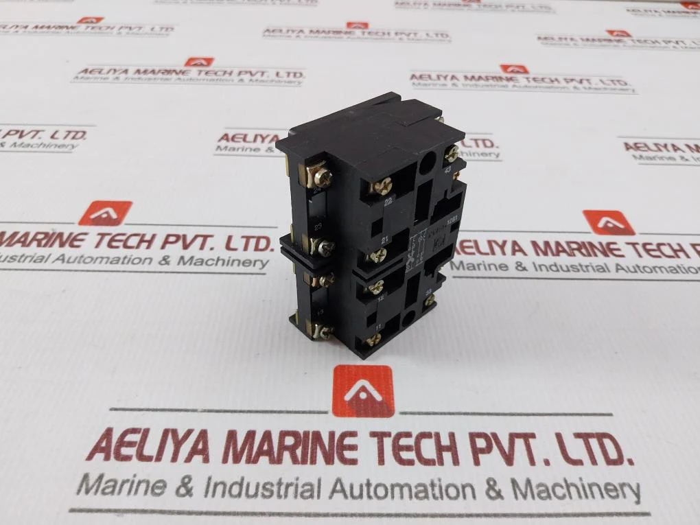Telemecanique Xes-d1281 Harmony Contact Block 600V Max 10A - Image 3