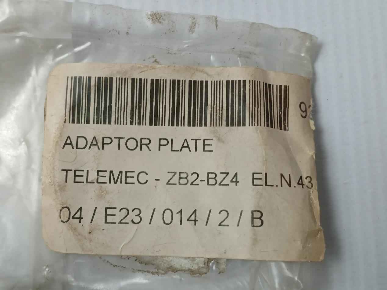 Telemecanique Zb2 Bz4 Adapter Plate Set For Pushbutton - Image 6