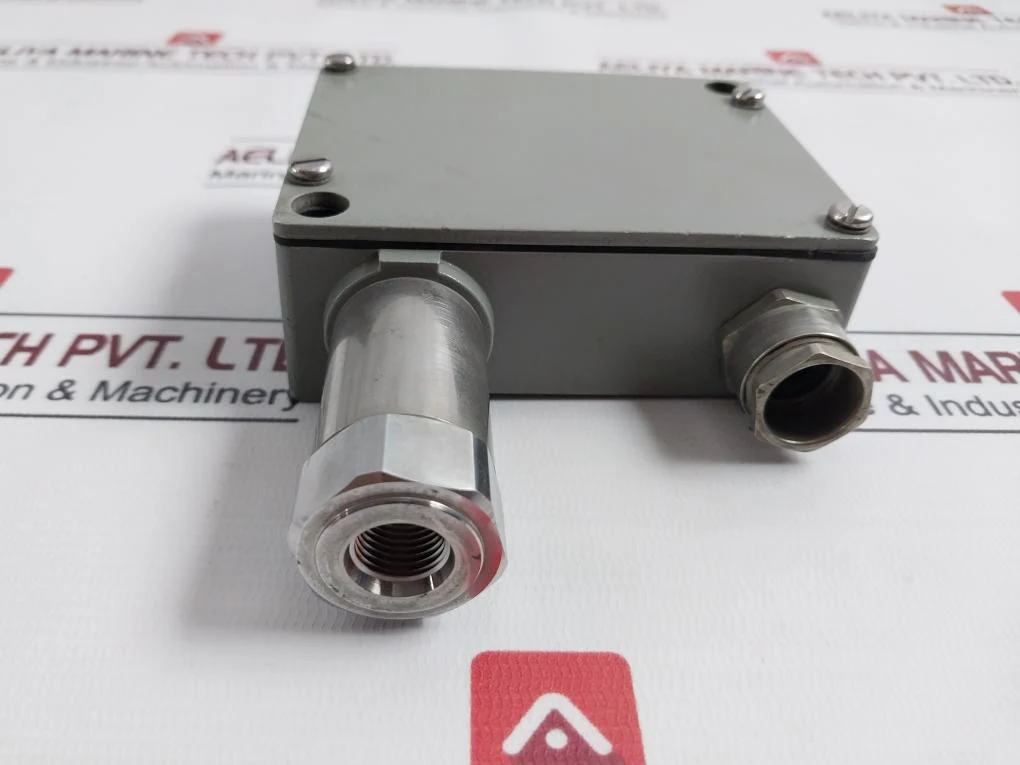 Trafag 8202.77.2210 Pressure Sensor Control 0-6Bar-g 0-0.6 Mpa-g 12-34Vdc/4.20Ma - Image 5