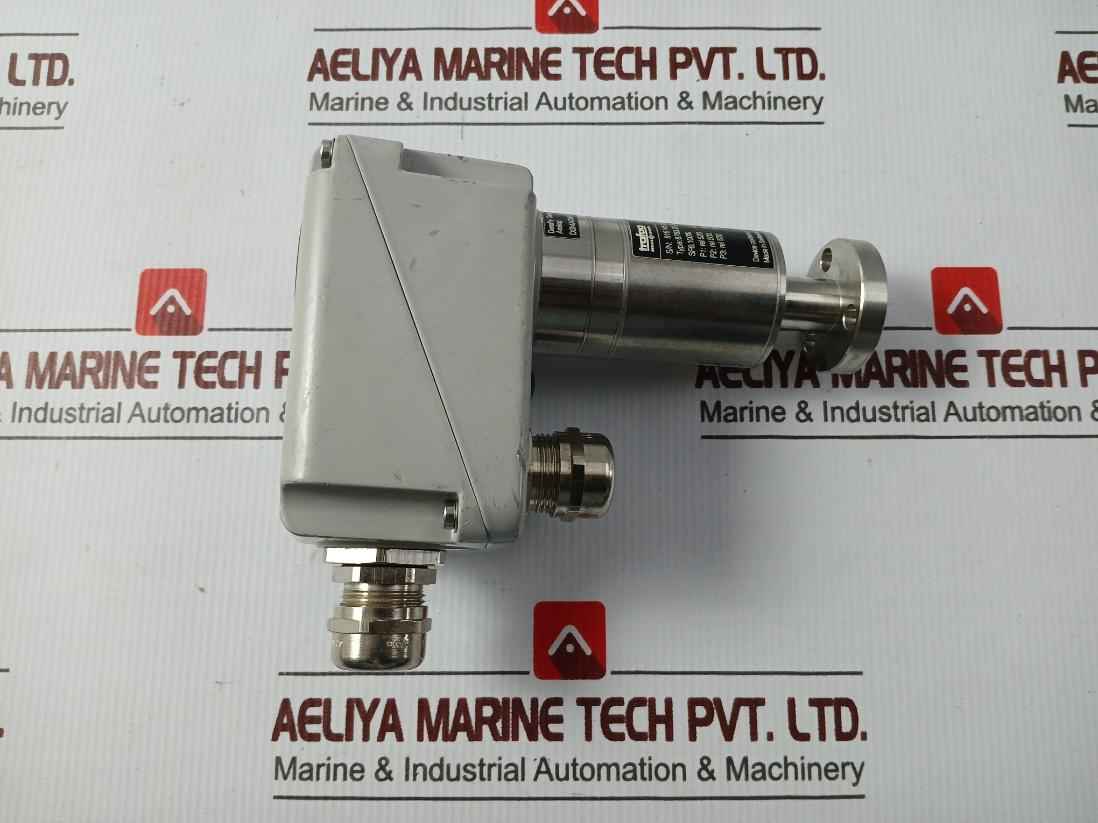 Trafag 8783.20.2200.62 Hybrid Density Sensor Monitor Unit Sf6.100% 10–32 Vdc - Image 3