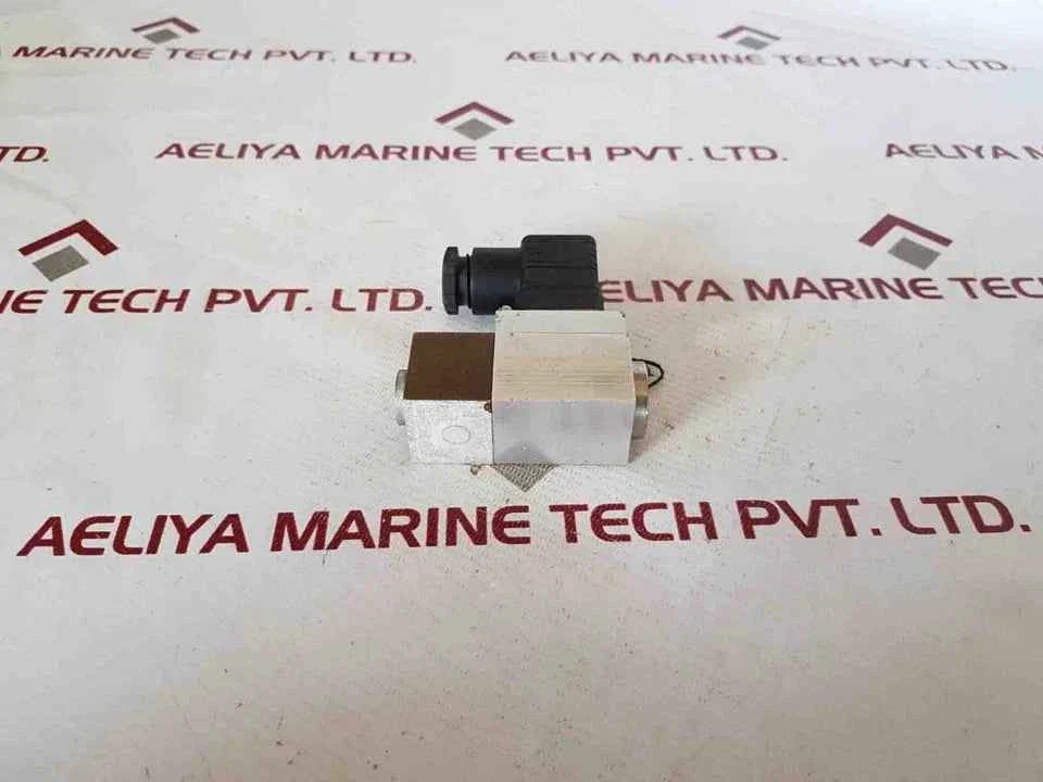 Trafag 9B0.2877 Pressure Switch Ip65 250V Ac 5(1)A - Image 2