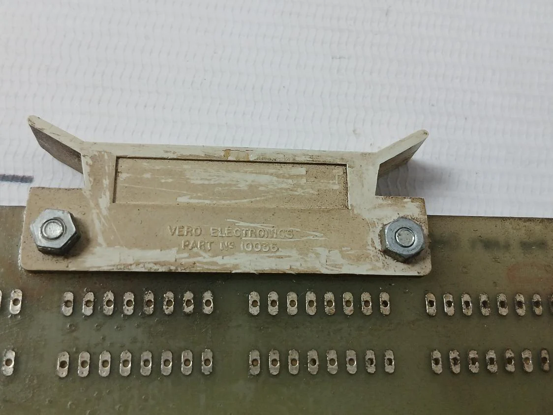 Vero Electronics 10036 Printed Circuit Board 401 - Image 6