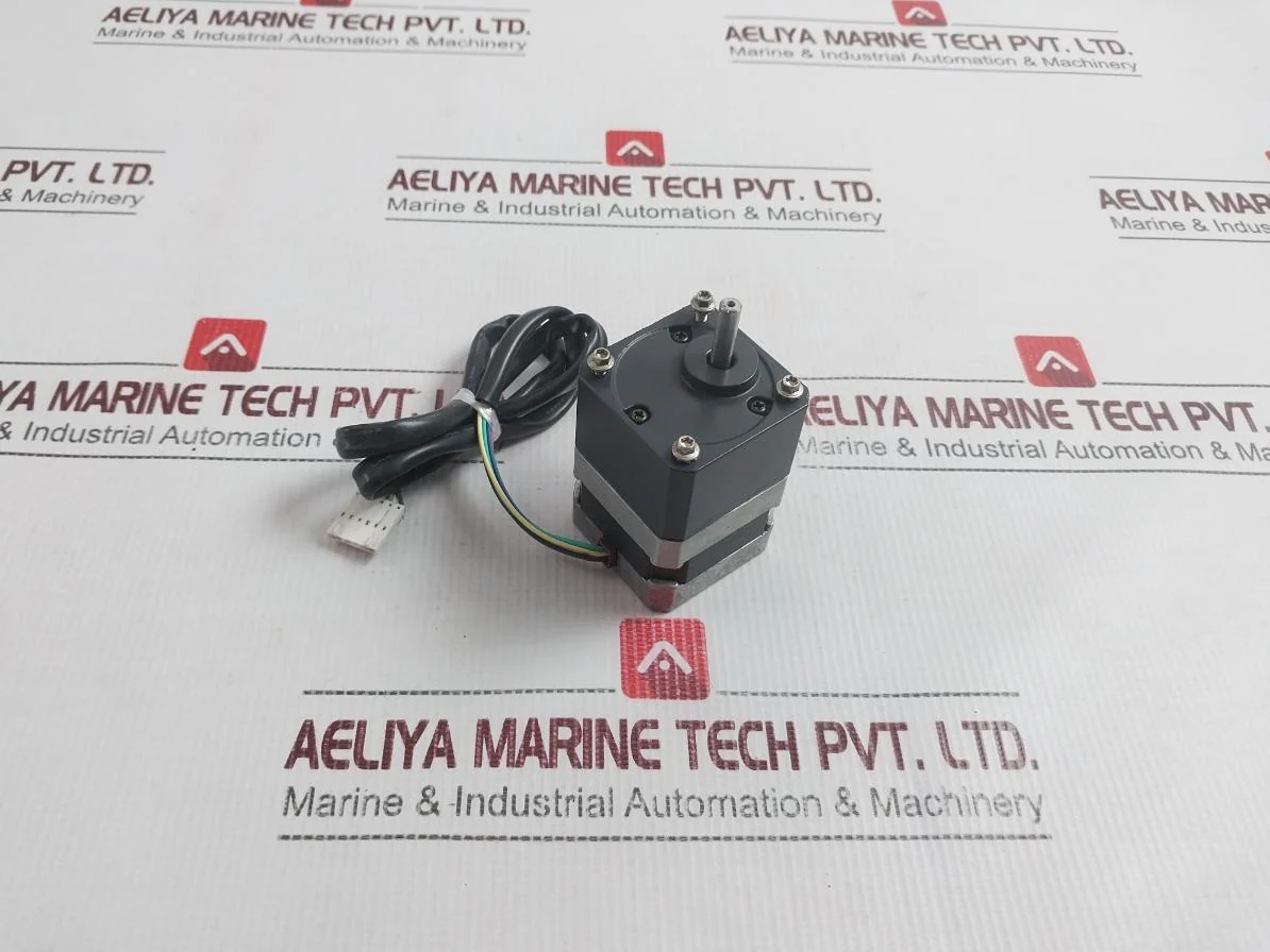 Vexta C6980-9012Gm Stepping Motor 2-phase Dc 4V 0.6A - Image 3