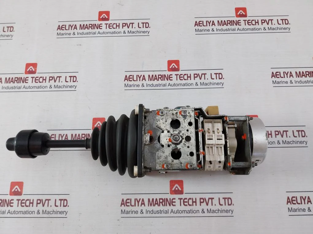 W.Gessmann P5100500005 Industrial Joystick Controller 5Kohm 2A 250V - Image 4
