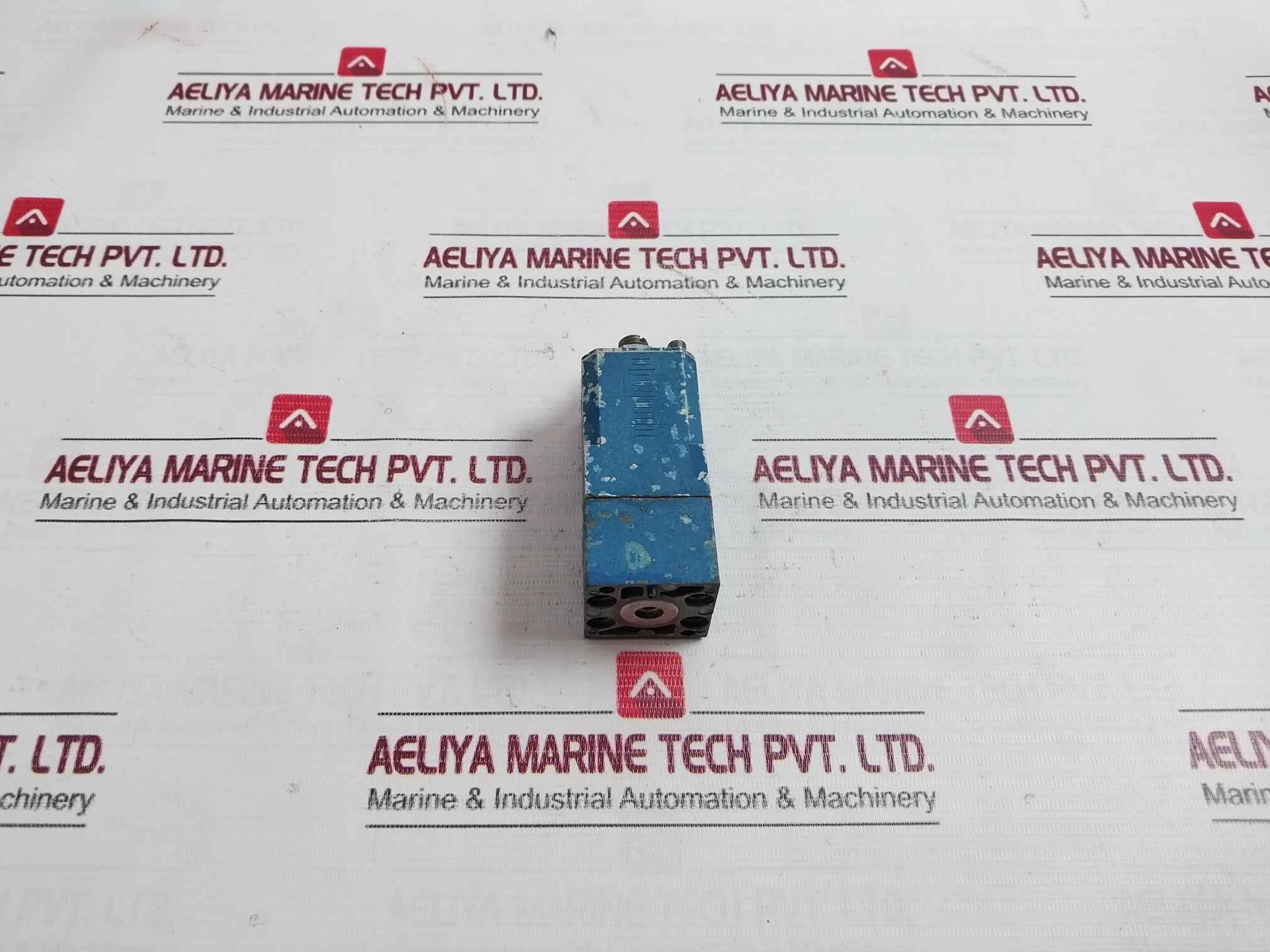 Wabco 3712090050 Directional Control Valve 2379 - Image 2