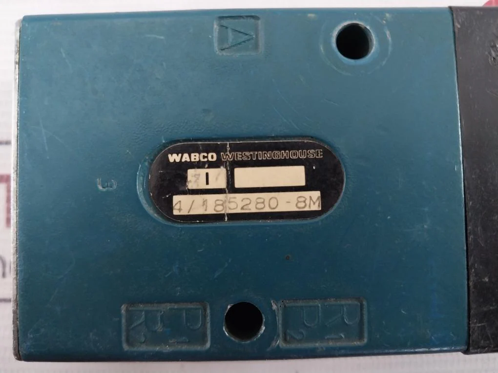 Wabco 4/185280-8M Solenoid Valve 24V 200 Ma 10 Bar - Image 8