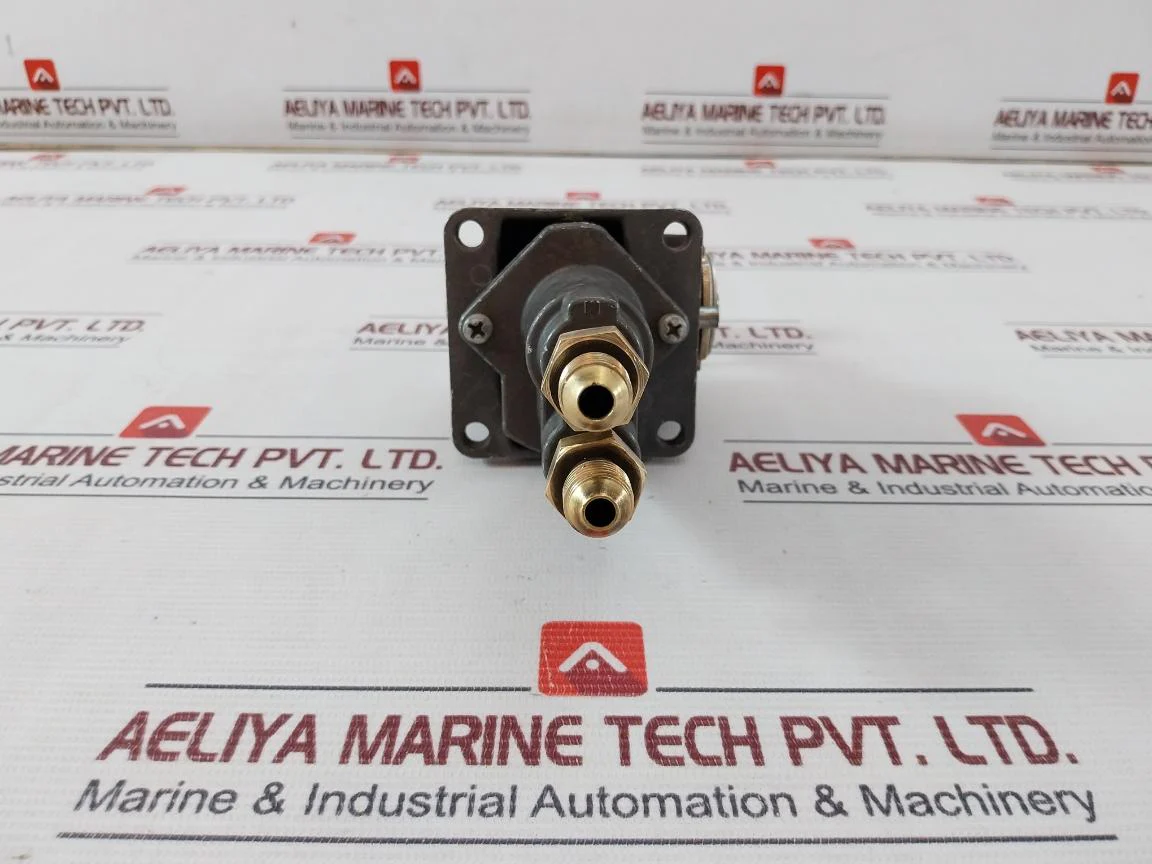 Wabco P59332-1 Pilotair Lever Operated Valve 250 Psi - Image 7