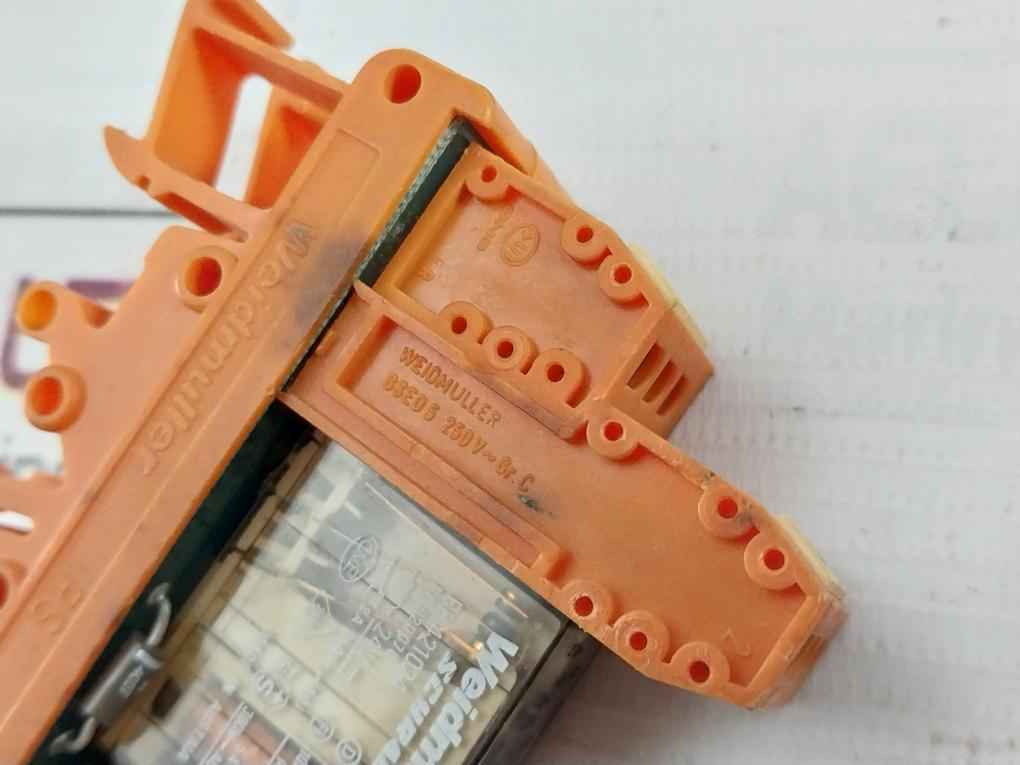 Weidmuller 940 612 Relay Module 8A/250V/Ac1 - Image 10