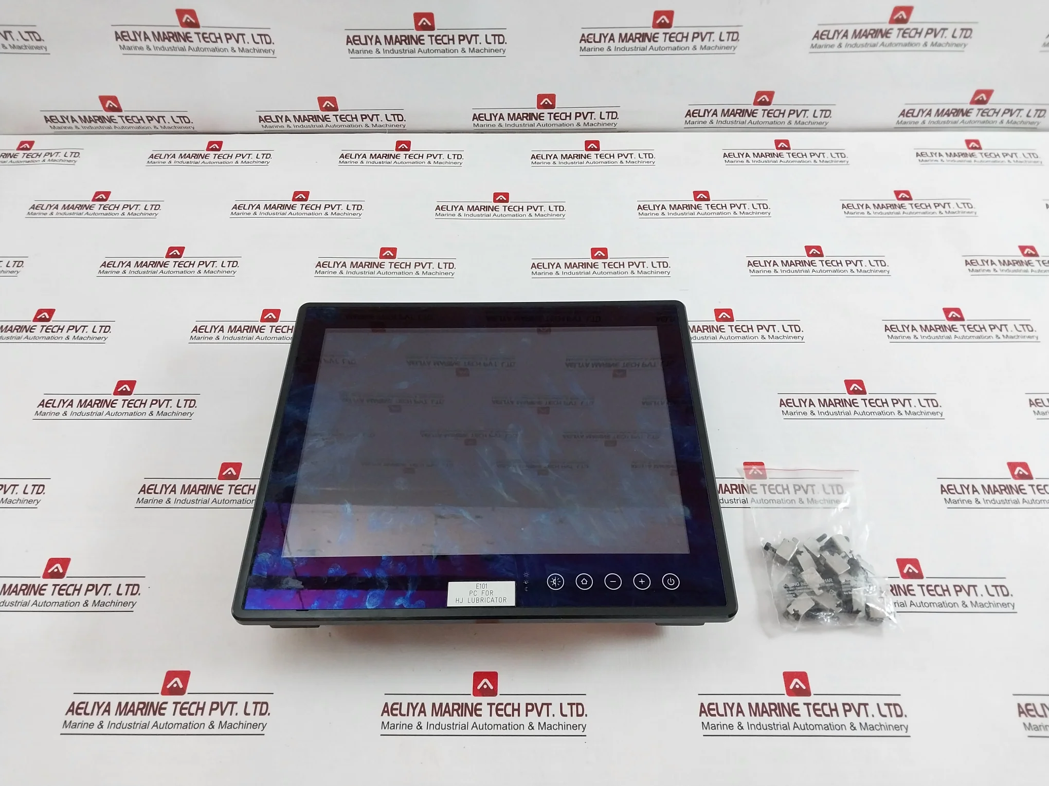 Winmate R15Ih3S-mra3Fp Marine Panel Pc 0003E1988119 950-611
