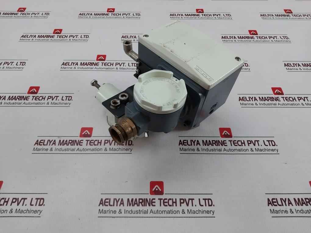 Yamatake Hep 17-13bldy6rgsr-x1-x Valve Positioner Air Regulator 400kpa Kz03-2a - Image 3