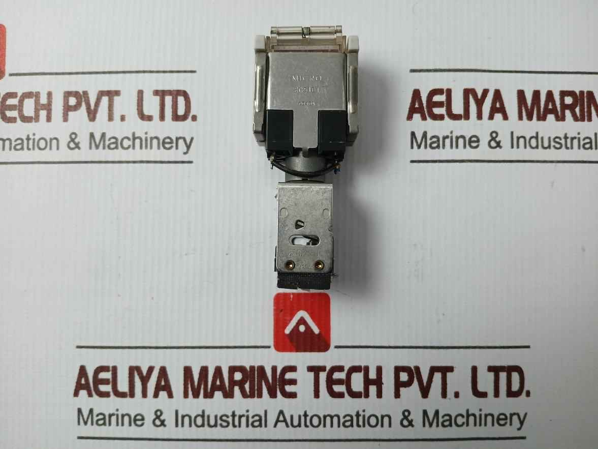 Yamatake Honeywell 2C5101 Pushbutton Micro Switch 2C5101,2D33L-j - Image 2