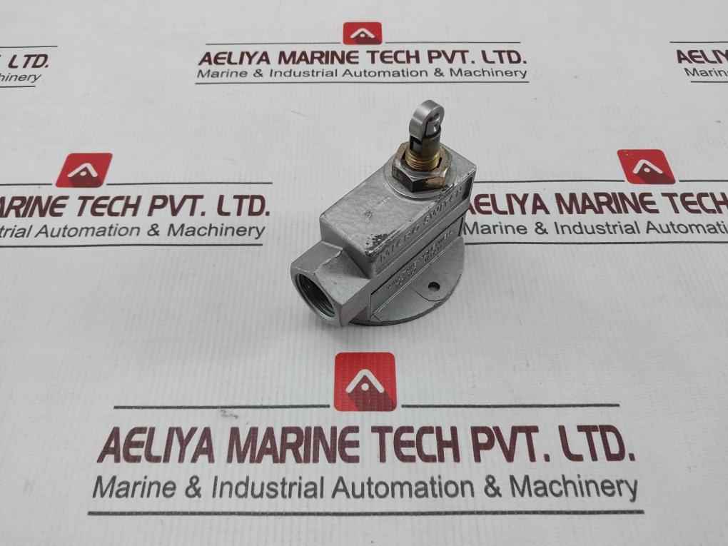 Yamatake-honeywell Bzv6-2Rq8-j Micro Limit Switch - Image 2